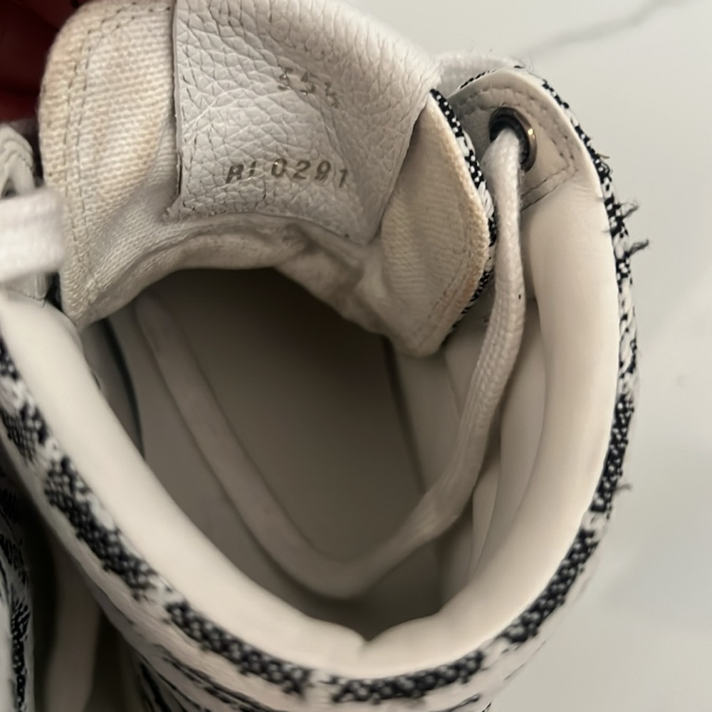 Designer High-Top Sneakers in Black and White - Picture 4 of 5